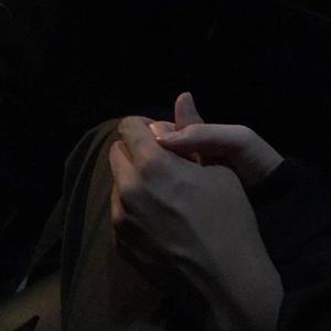 老挝裸休美女撒尿露脸视频
