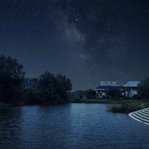 老挝裸休美女撒尿露脸视频
